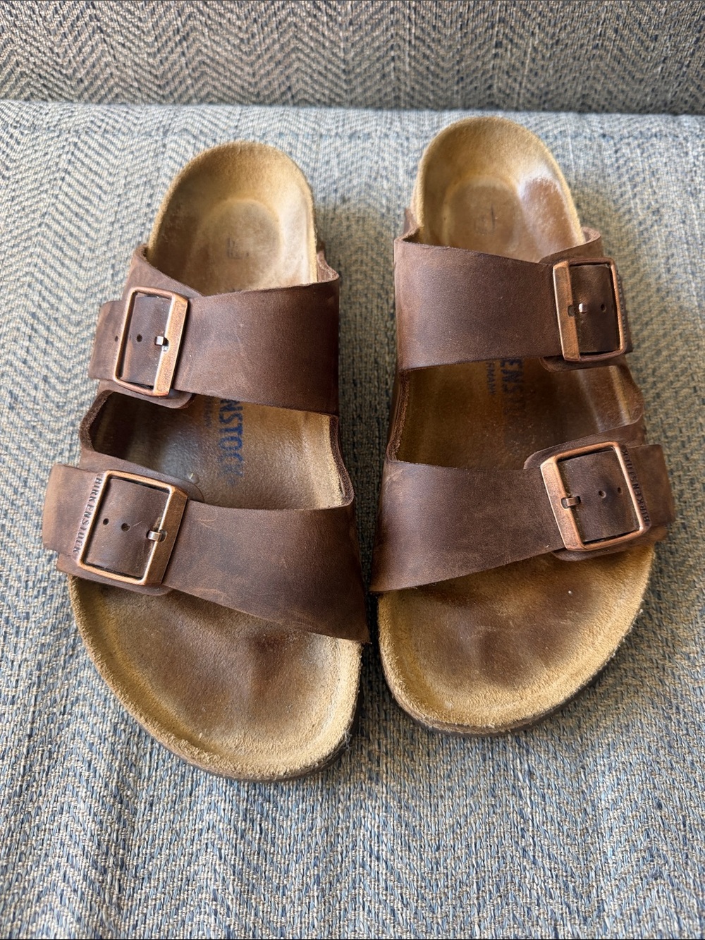 Birkenstocks Arizona Brown  Leather Slide Sandals Size: 39 L8/M6